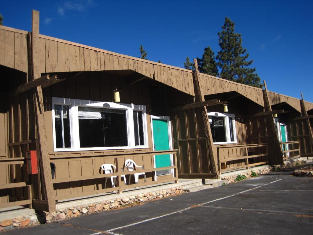 Big Bear Inn Біг-Бер-Лейк Екстер'єр фото